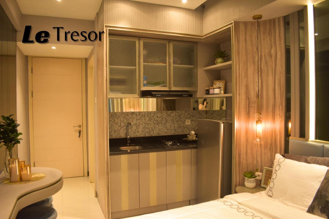 Le Tresor Benson At Supermal Pakuwon Apartment *