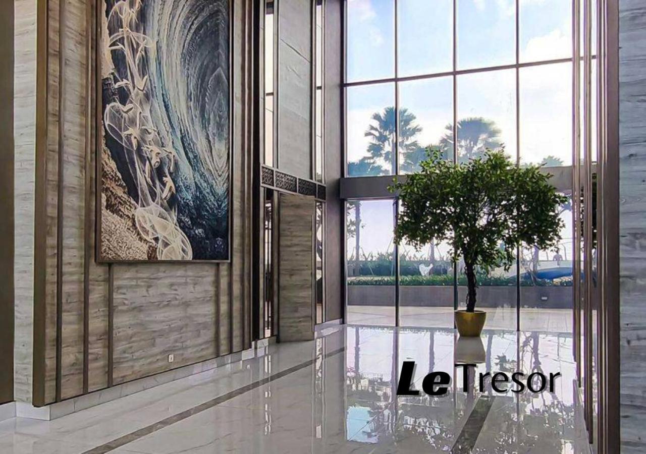 Le Tresor Benson At Supermal Pakuwon Apartment *